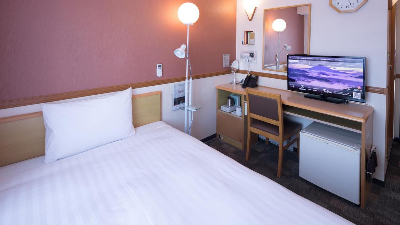 Toyoko Inn Kumamoto Shin-Shigai Exterior photo