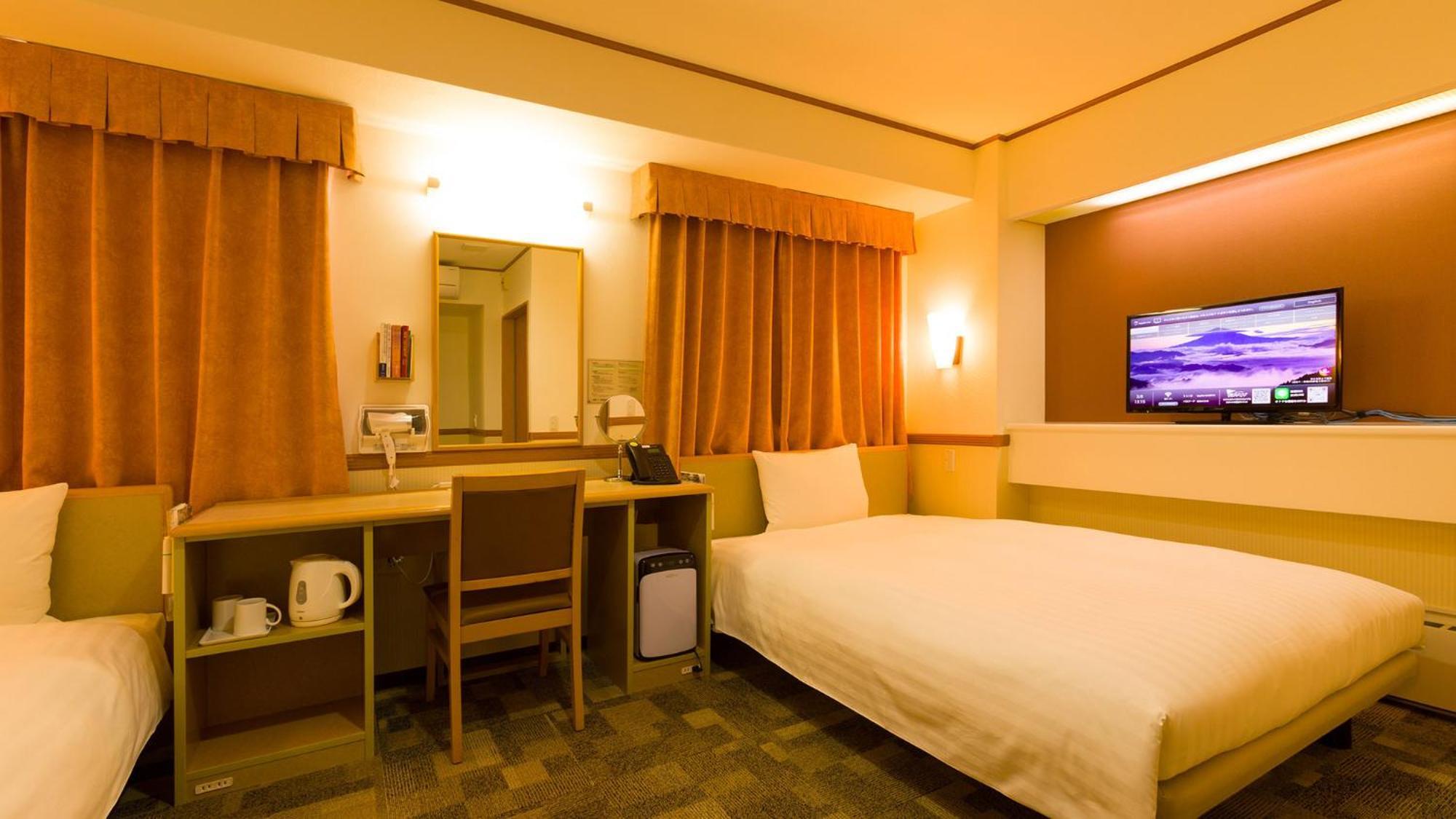 Toyoko Inn Kumamoto Shin-Shigai Room photo